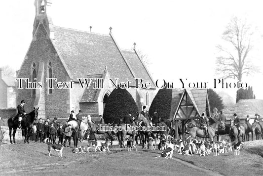 OX 1451 - Fox Hunt Meet, Fernham Church, Oxfordshire c1910