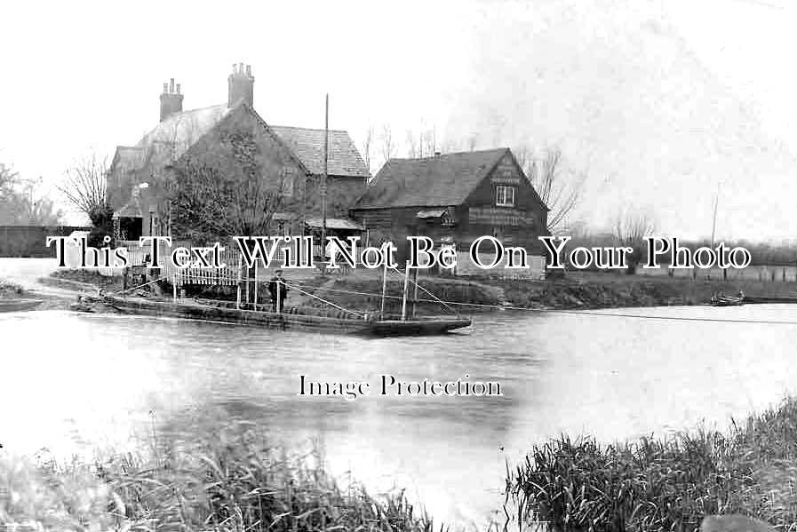 OX 1644 - The Ferry & Chequers Inn Pub, Bablock Hythe, Oxfordshire c1905