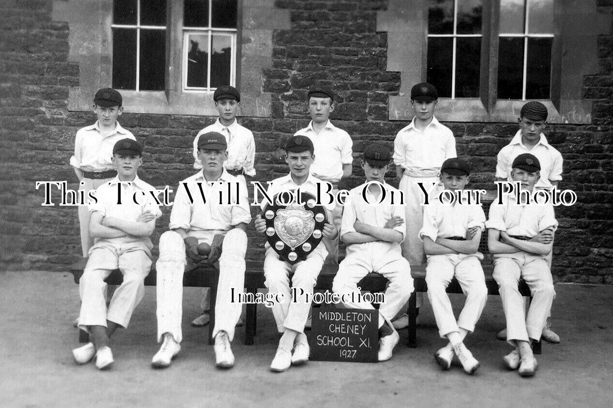 OX 1676 - Middleton Cheney School Cricket Team, Oxfordshire 1927