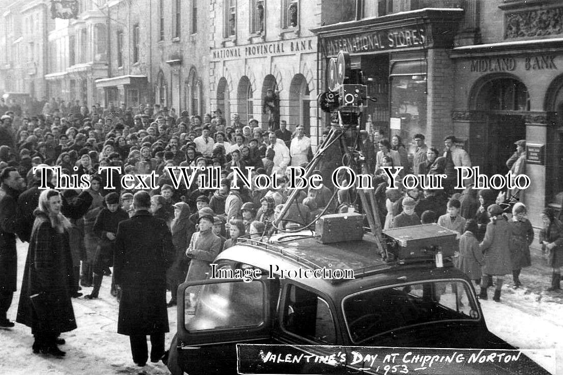 OX 1685 - Valentines Day At Chipping Norton, Oxfordshire c1953