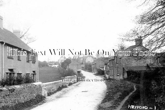 OX 1719 - Heyford, Oxfordshire c1928