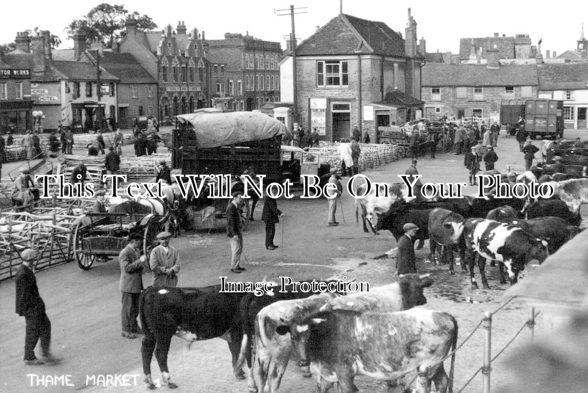 OX 1744 - Thame Market, Oxfordshire