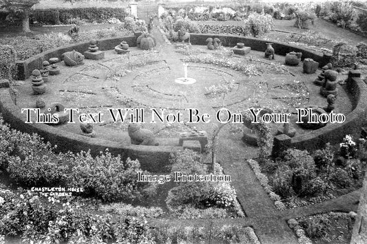 OX 1816 - The Gardens, Chastleton House, Oxfordshire