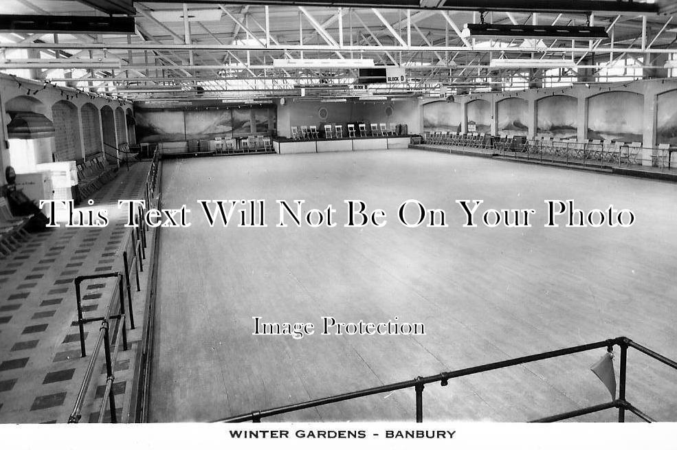 OX 196 - Blinkhorns Winter Gardens, Banbury, Oxfordshire