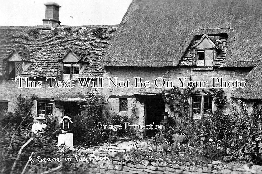OX 451 - Taynton, Burford, Oxfordshire