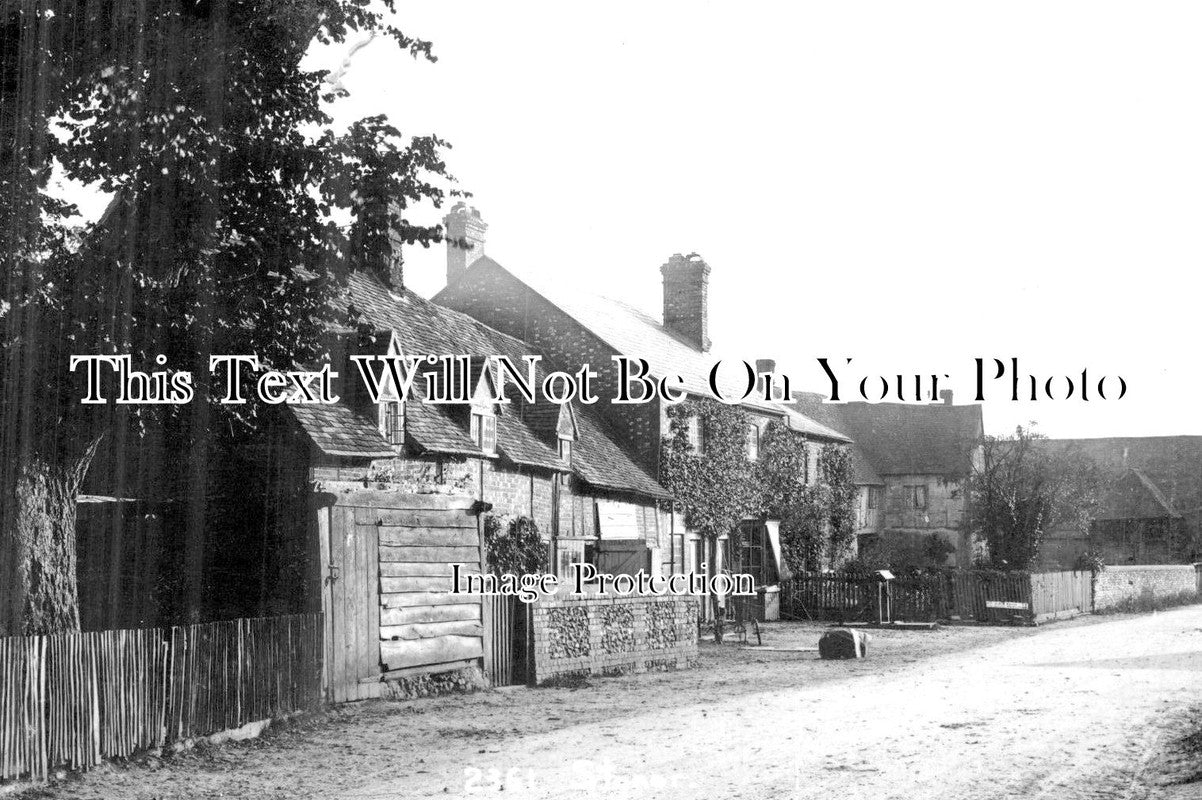 OX 512 - Stonor Village, Oxfordshire