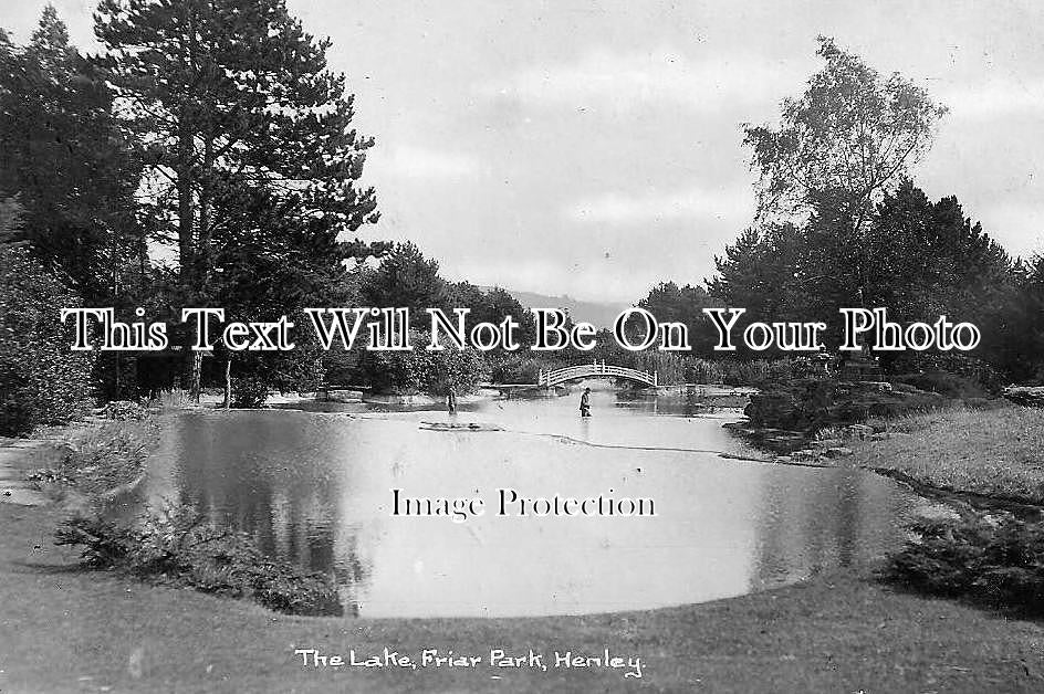 OX 52 - The Lake, Friar Park, Henley, Oxfordshire c1924