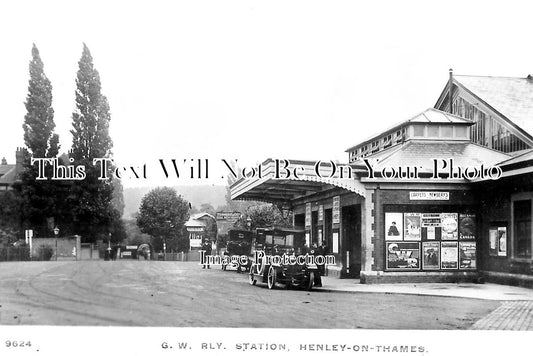 OX 548 - Henley-On-Thames Railway Station, Oxfordshire