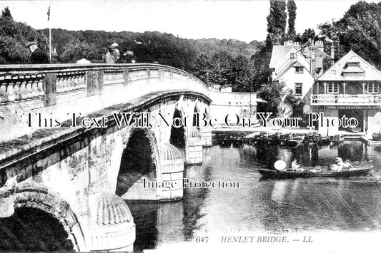 OX 564 - Henley Bridge, Oxfordshire