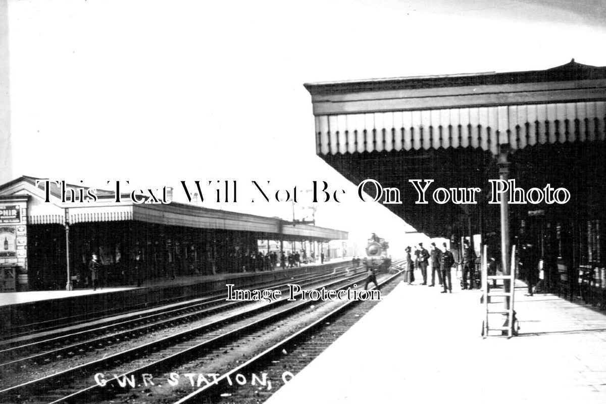 OX 594 - Oxford Railway Station, Oxfordshire