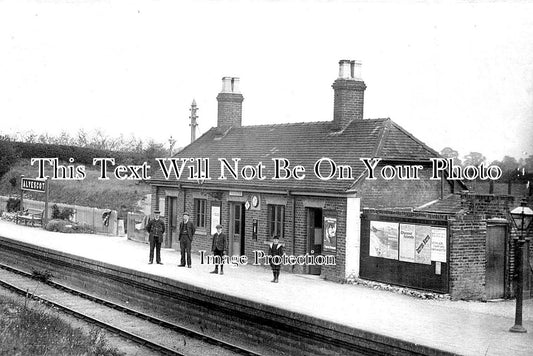 OX 623 - Alvescot Railway Station, Oxfordshire