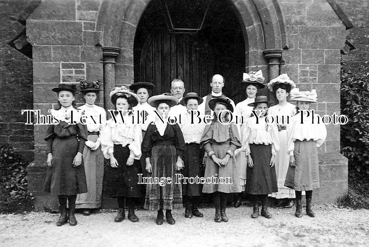 OX 739 - Sibford Church Group, Banbury, Oxfordshire