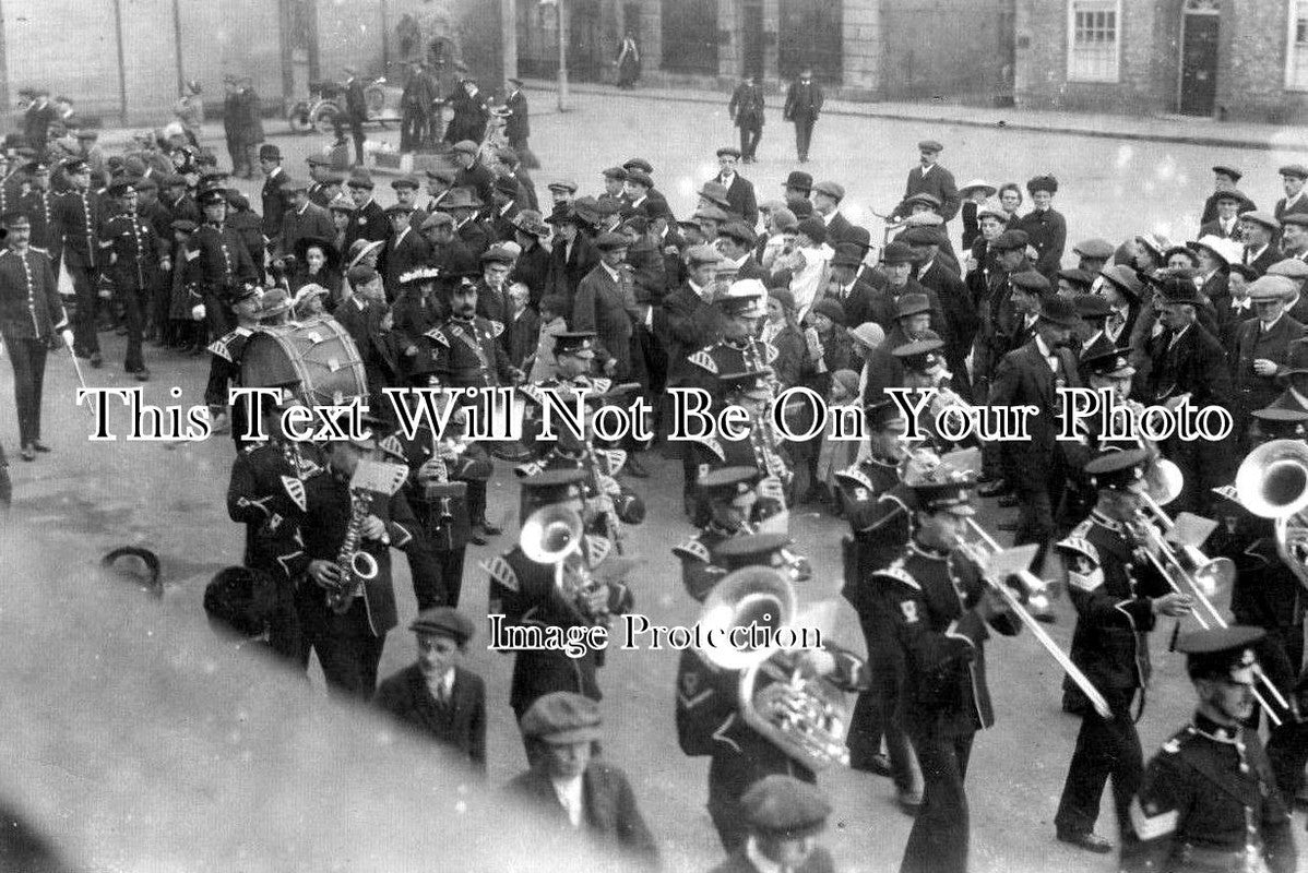 OX 746 - Marching Band Parade, Wallingford, Oxfordshire