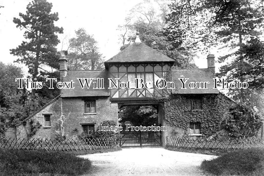 OX 800 - Lodge House, Glympton, Oxfordshire