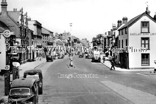 OX 936 - The Cornmarket, Thame, Oxfordshire