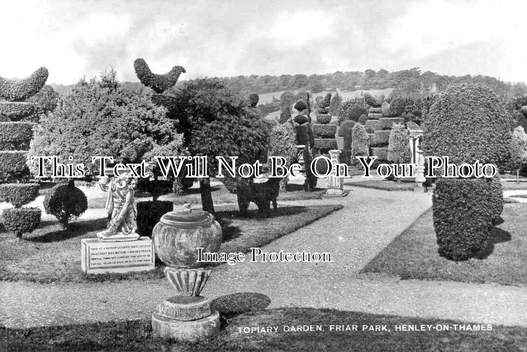 OX 998 - Topiary Garden, Friar Park, Henley On Thames, Oxfordshire