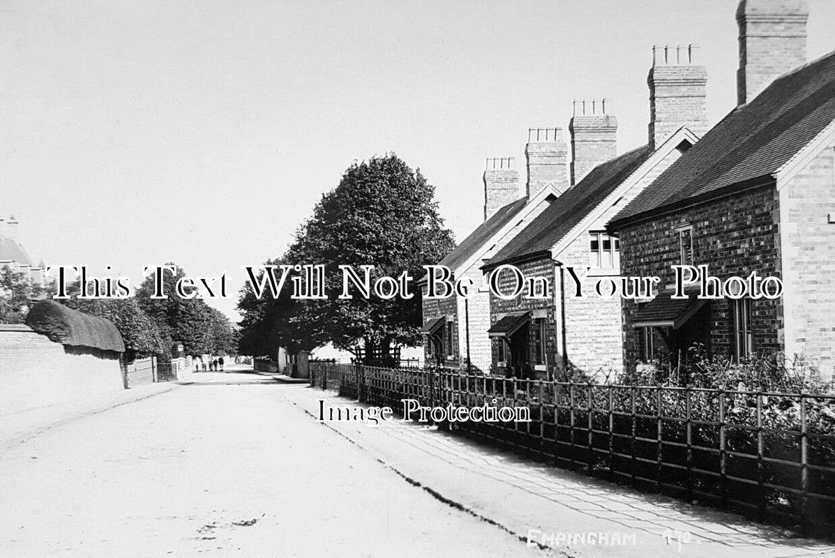 RU 240 - Empingham, Rutland