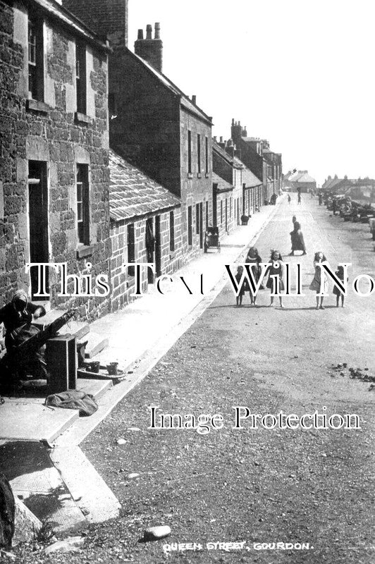 SC 1097 - Queen Street, Inverbervie Montrose, Scotland c1931