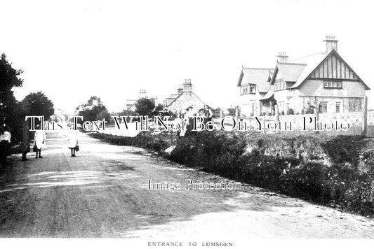 SC 1167 - Entrance To Lumsden, Scotland c1910