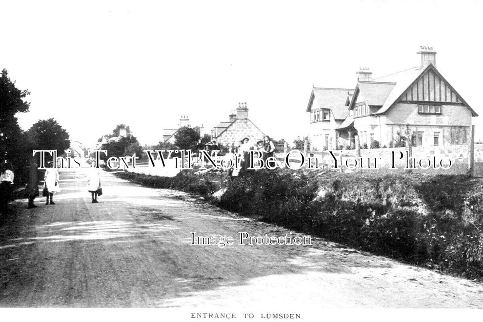 SC 1167 - Entrance To Lumsden, Scotland c1910 – JB Archive