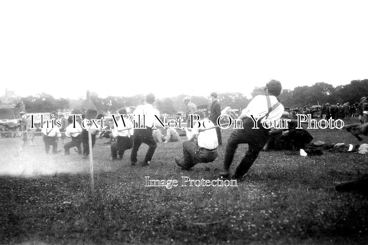 SC 1179 - Tug Of War, Highland Games, Dornoch, Scotland c1928