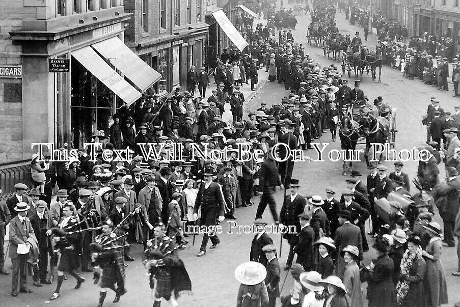 SC 1201 - Common Riding On High Street, Hawick, Scotland c1912