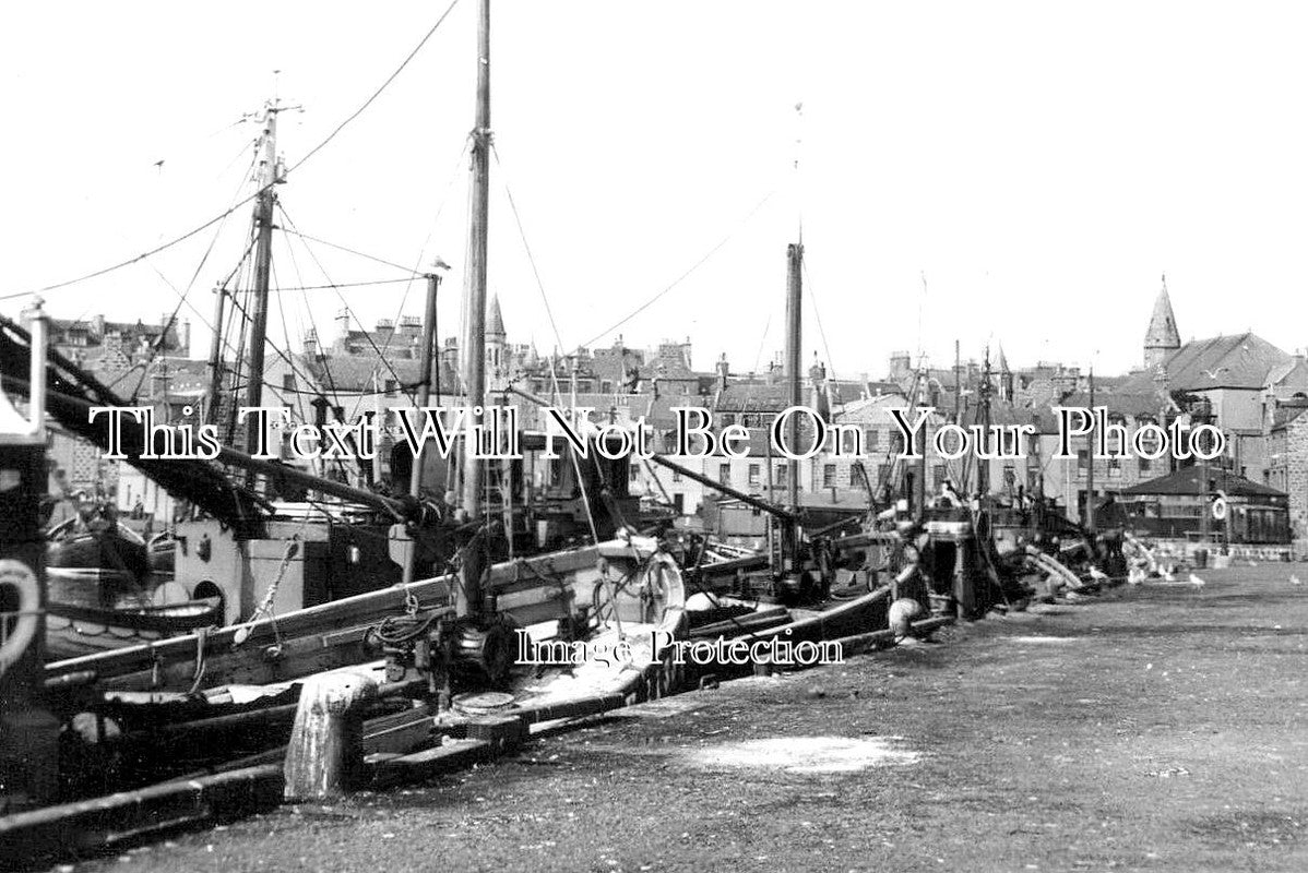 SC 1225 - Fraserburgh Harbour, Aberdeenshire, Scotland c1930