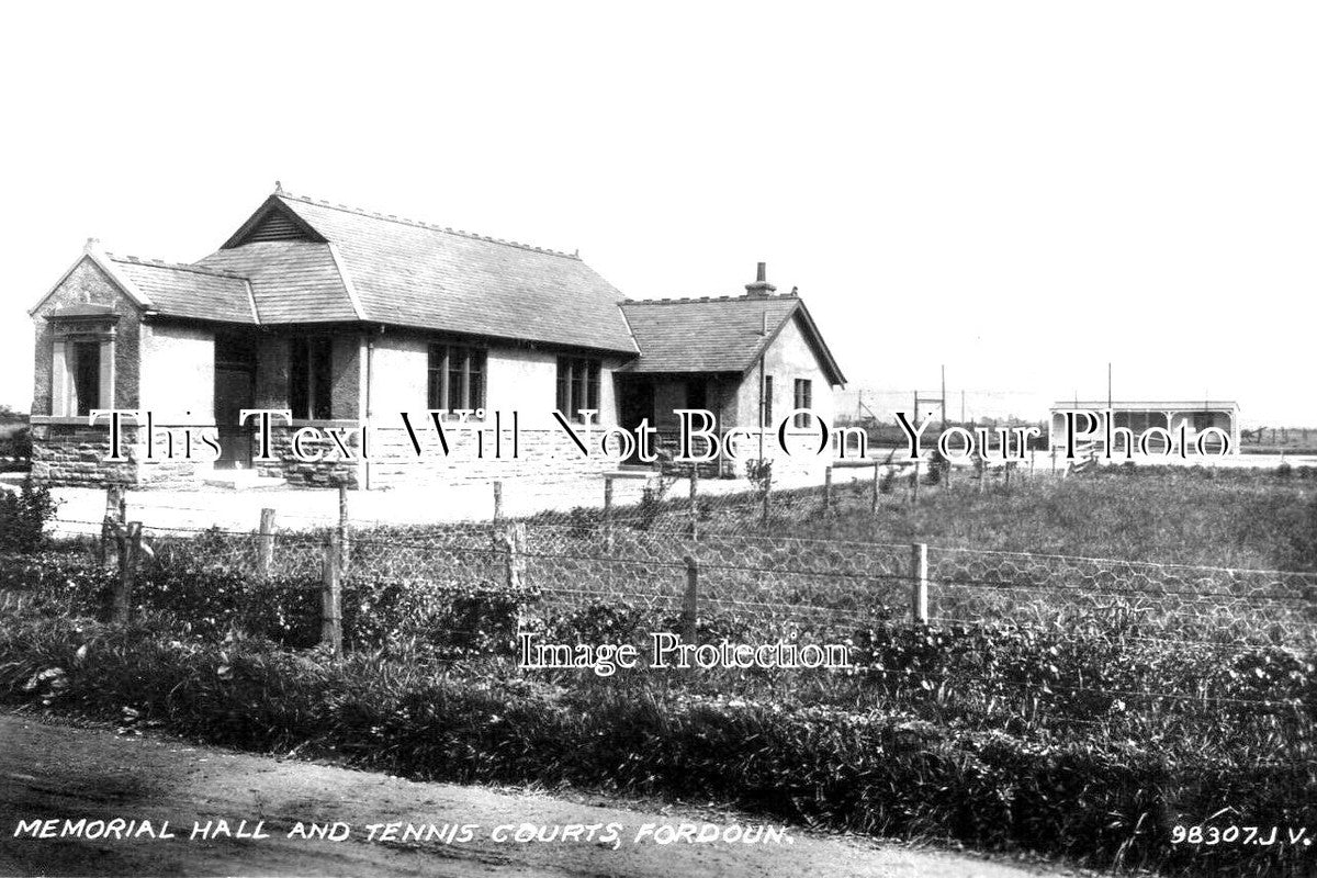 SC 1341 - Memorial Hall & Tennis Courts, Fordoun, Scotland, c1920