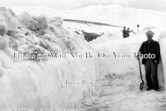 SC 1349 - Snow Cutting On The Cairnwell, Aberdeenshire, Scotland