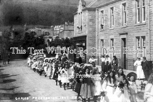 SC 1402 - Games Procession, Innerleithen, Scotland 1907
