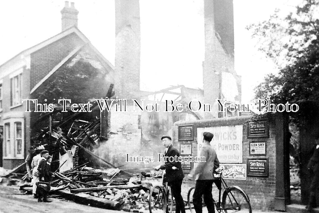 SC 1501 - Spey Bay Village Shop Fire, Morayshire, Scotland c1908