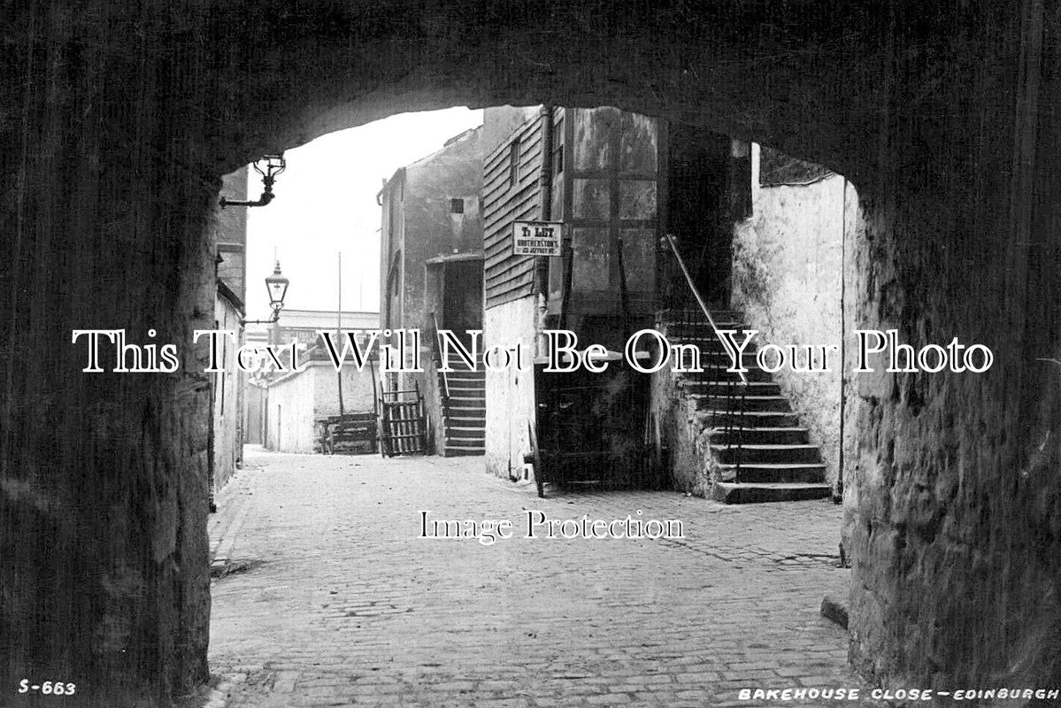 SC 1529 - Bakehouse Close, Edinburgh, Scotland