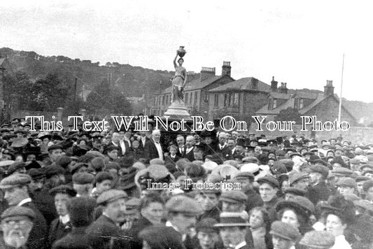 SC 1712 - Opening Of The Fountain In New Park, Kilsyth, Scotland 1910
