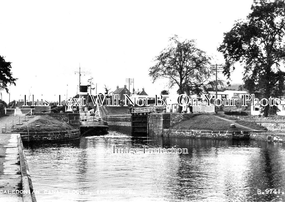 SC 175 - Caledonian Canal Locks, Inverness, Scotland