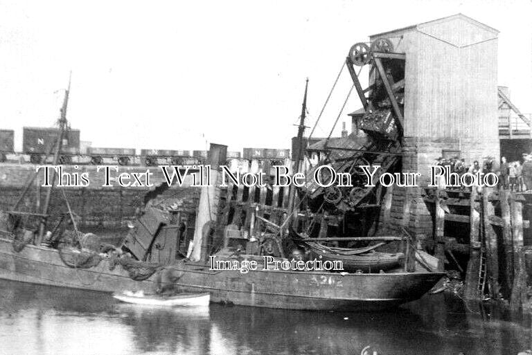 SC 1901 - Coal Hoist Railway Boat Accident, Tayport, Scotland 1920