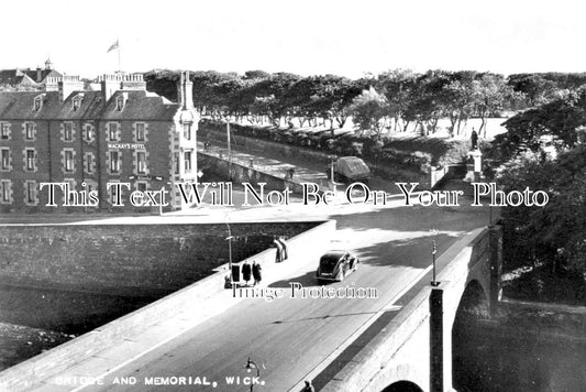 SC 2048 - Bridge & Memorial, Wick, Scotland