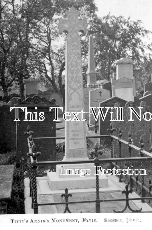 SC 2058 - Tiftys Annies Monument, Fyvie, Scotland