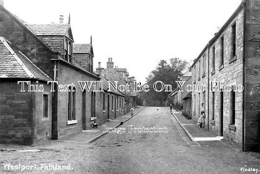 SC 2147 - Westport, Falkland, Scotland