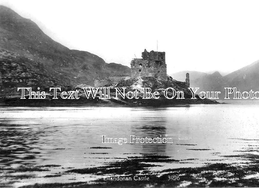 SC 233 - Eilean Donan Castle, Scotland