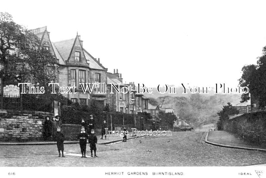 SC 2552 - Herriot Gardens, Burntisland, Scotland