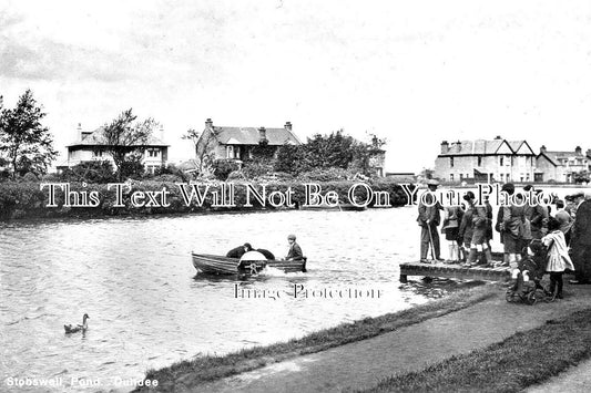 SC 32 - Stobswell Pond, Dundee, Scotland c1935