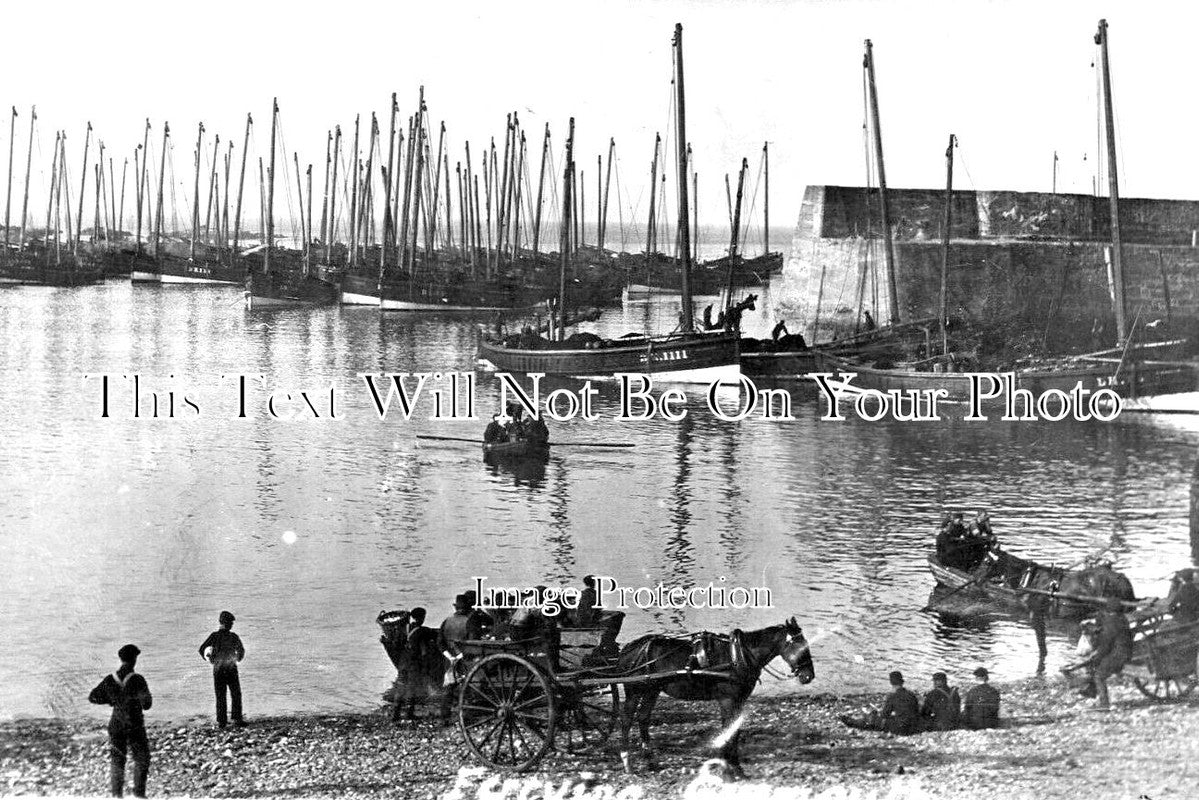 SC 324 - Eyemouth, Berwickshire, Scotland c1910