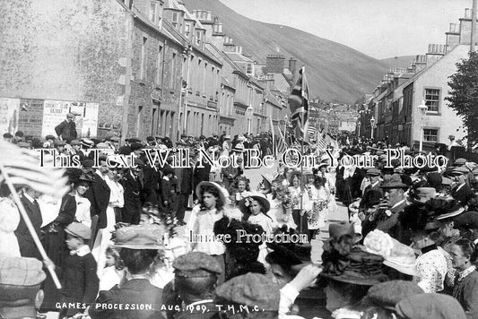 SC 3267 - Games Procession, High Street, Innerleithen, Peebles 1909