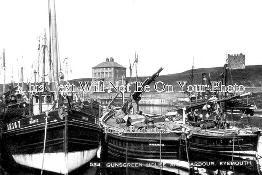 SC 336 - Gunsgreen House & Harbour, Eyemouth, Scotland