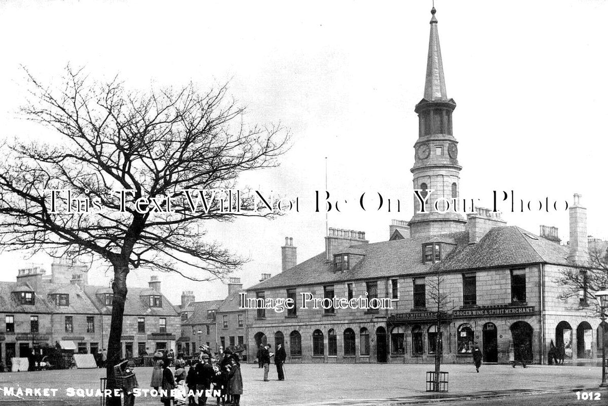 SC 3677 - Market Square, Stonehaven, Scotland