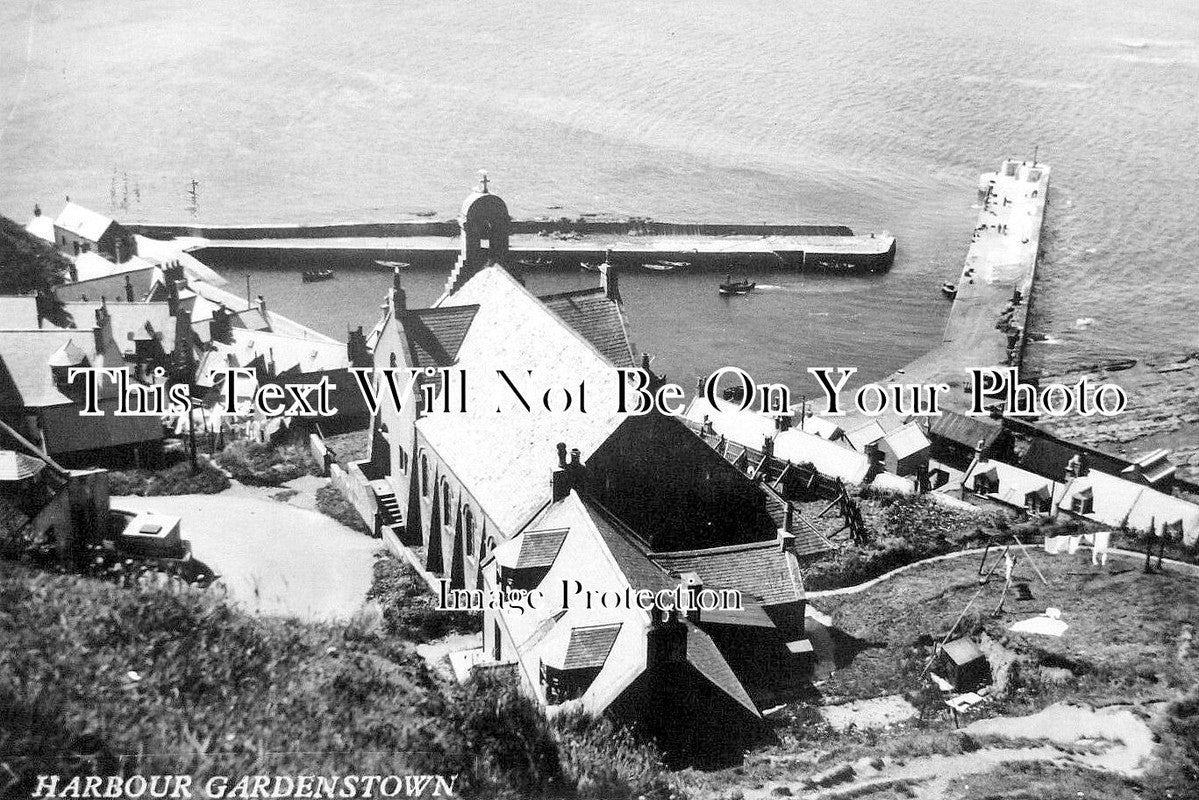 SC 4171 - Gardenstown Harbour, Scotland