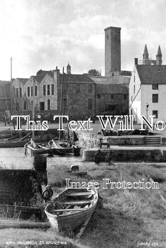 SC 448 - The Harbour, St Andrews, Fife, Scotland c1930