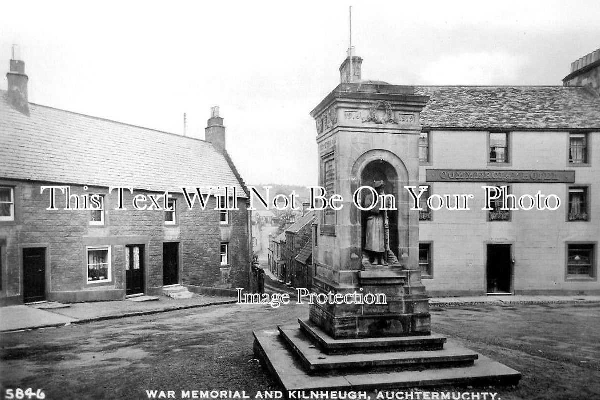 SC 462 - War Memorial & Kilnheugh, Auchtermuchty, Scotland