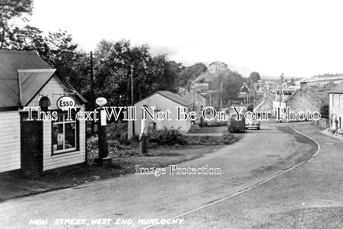 SC 570 - High Street, Munlochy, Easter Ross, Scotland c1950