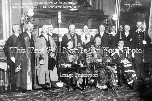 SC 640 - Prince Of Wales With St Andrews University Graduates, Scotland